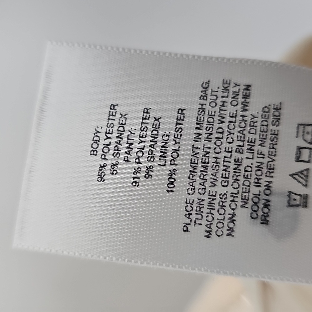 Express‎ Elevated Cream Sequin Sleeveless Crew Ne… - image 10